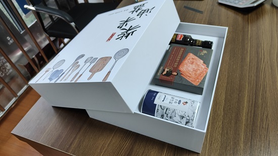 翻盖礼品包装盒印刷定制3.jpg