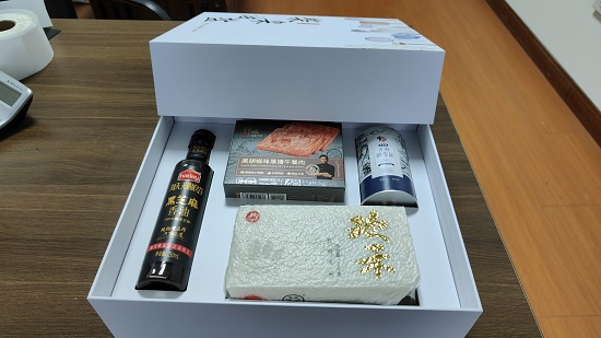 翻盖礼品包装盒印刷定制4.jpg